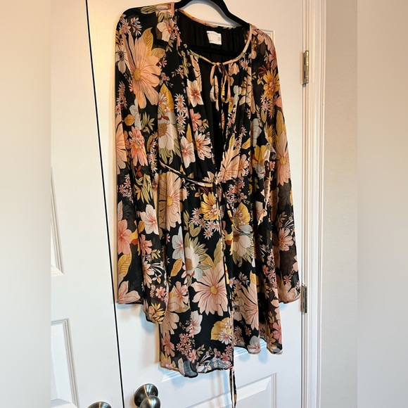 ASOS Design Keyhole Front Belted Mini Slater Dress in Retro Floral Print - Picture 5 of 6